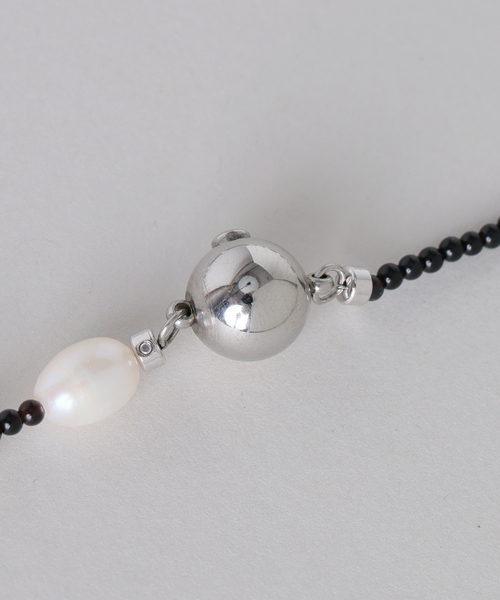 in mood(インムード)の「in mood/インムード ONX&RICEPRL 36cm choker(ネックレス・レディース・ホワイト・FREE)」の7枚目の写真