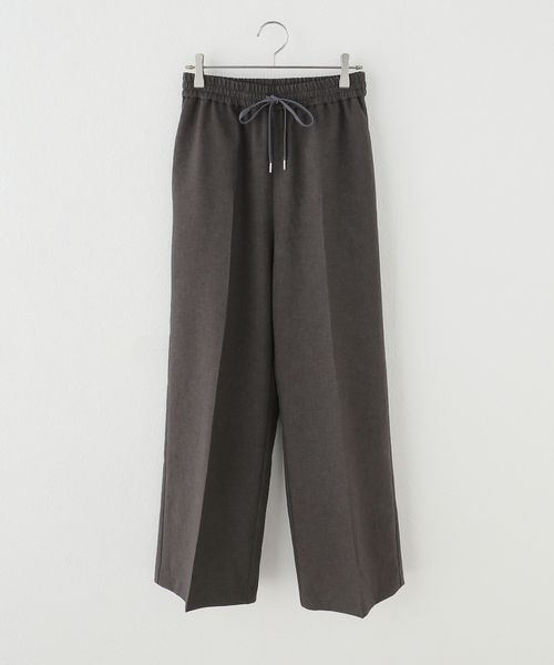 Spick & Span（スピックアンドスパン）の「PEウォッシャブルイージースラックスパンツ（その他パンツ・レディース・ベージュ/ブラウン/チャコールグレー・38/36/40）」の22枚目の写真