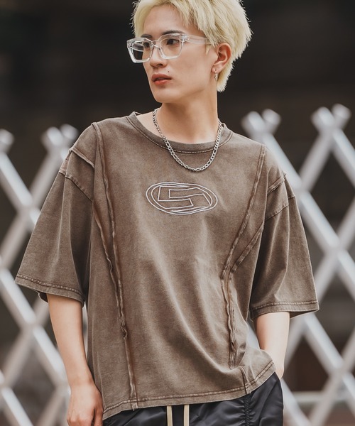 En serio TOKYO(エンソリオトーキョー)の「【SIDEWAYSTANCE】オーバルロゴ半袖グランジTシャツ 70476(Tシャツ/カットソー・メンズ・ブラウン/ブラック・SMALL/LARGE/X-LARGE/MEDIUM)」の9枚目の写真