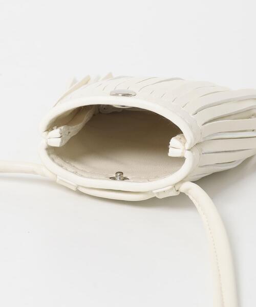 KBF(ケイビーエフ)の「フリンジマルチアクセサリー(ポーチ・レディース・ブラック/アイボリー・ONE)」の11枚目の写真