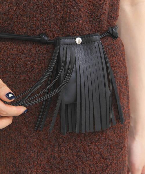 KBF(ケイビーエフ)の「フリンジマルチアクセサリー(ポーチ・レディース・ブラック/アイボリー・ONE)」の14枚目の写真