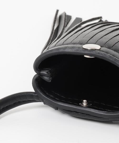 KBF(ケイビーエフ)の「フリンジマルチアクセサリー(ポーチ・レディース・ブラック/アイボリー・ONE)」の22枚目の写真