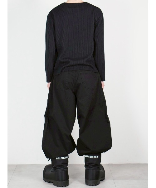 Chikashitsu +(チカシツプラス)の「【Chikashitsu +】Cutting cropped tee / 【チカシツプラス】カッティングクロップドリブ長袖Tシャツ<着用動画あり>(Tシャツ/カットソー・メンズ・ブラック/アイボリー/ライトカーキ・ONE SIZE)」の14枚目の写真