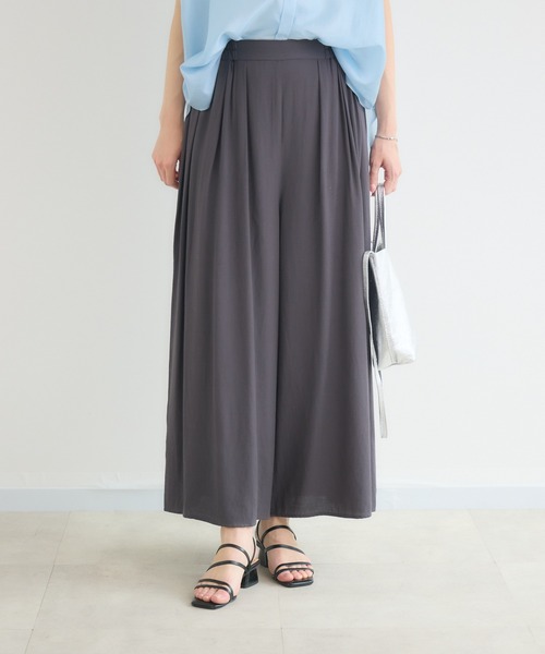 KATHARINE ROSS(キャサリンロス)の「【KATHARINE ROSS】【COOL/UV/DRY】タックデザインワイドパンツ(その他パンツ・レディース・チャコールグレー/イエロー・MEDIUM)」の11枚目の写真
