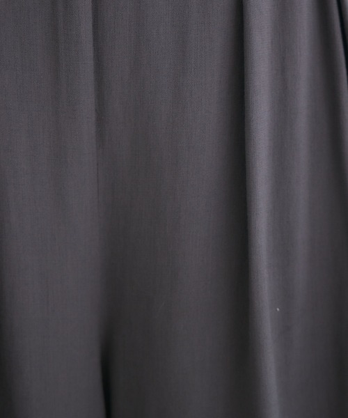 KATHARINE ROSS(キャサリンロス)の「【KATHARINE ROSS】【COOL/UV/DRY】タックデザインワイドパンツ(その他パンツ・レディース・チャコールグレー/イエロー・MEDIUM)」の14枚目の写真