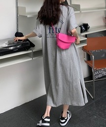 サイドスリットロゴTシャツワンピース