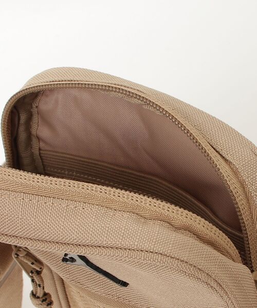 JORDAN BRAND（ジョーダンブランド）の「ジョーダン  JAM BLACKTOP FESTIVAL BAG（ショルダーバッグ・キッズ・ブラック/サンドグレー・ONE SIZE）」の8枚目の写真