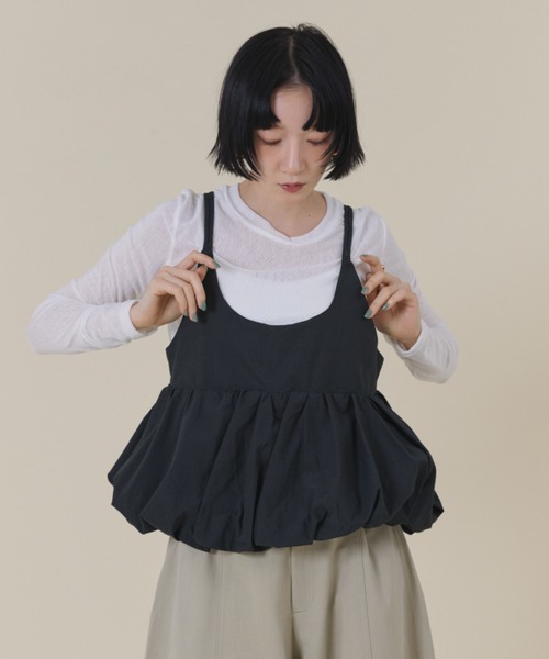 FMiBL(ファミル)の「バルーンキャミレイヤードトップス(Tシャツ/カットソー・レディース・ブラック/ブルー/ホワイト・FREE)」の1枚目の写真