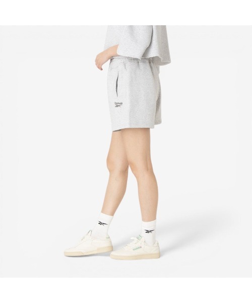 Reebok（リーボック）の「ワードローブ エッセンシャル ショーツ / WARDROBE ESSENTIALS SHORT（その他パンツ・レディース・グレー・X-SMALL/SMALL/MEDIUM/LARGE）」の2枚目の写真