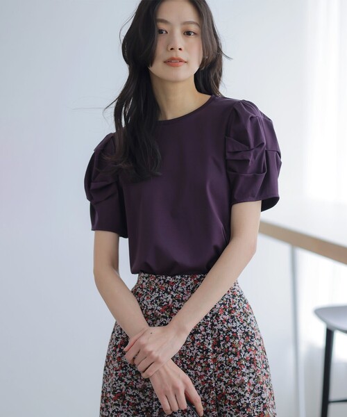 組曲(クミキョク)の「タッチミースムース ボリュームスリーブ カットソー(Tシャツ/カットソー・レディース・ブラック系/ホワイト系/ダークブラウン系・2/3)」の9枚目の写真