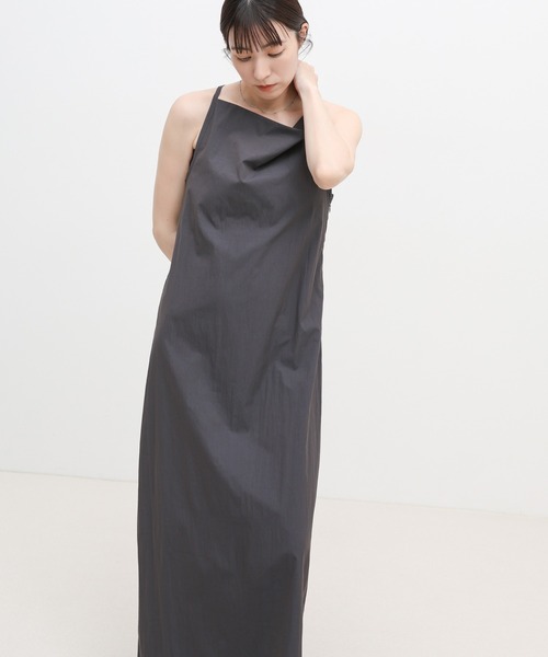 select MOCA（セレクトモカ）の「アメスリドレープキャミワンピース（ワンピース・レディース・スミクロ/グレイッシュベージュ/ブラック・LARGE/MEDIUM）」の2枚目の写真