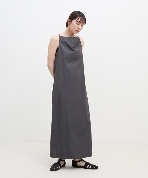 select MOCA（セレクトモカ）の「アメスリドレープキャミワンピース（ワンピース・レディース・スミクロ/グレイッシュベージュ/ブラック・LARGE/MEDIUM）」の17枚目の写真
