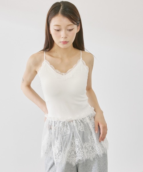 P.V.T(ピーブイティー)の「レースデザインキャミ(キャミソール・レディース・White/Black・F)」の4枚目の写真
