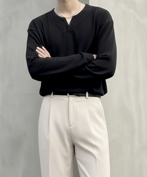 Otte（オッテ）の「Vスリットネックトップス（Tシャツ/カットソー・メンズ・ホワイト/ブラック/グレー・MEDIUM/LARGE/X-LARGE）」の10枚目の写真