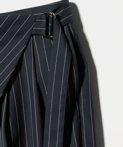 BEAUTY&YOUTH UNITED ARROWS（ビューティーアンドユースユナイテッドアローズ）の「フロントラップ ベルト パンツ ウォッシャブル（その他パンツ・レディース・ネイビー/ベージュ・S/M）」の12枚目の写真