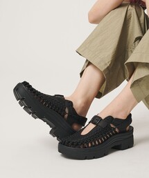 ＜KEEN＞UNEEK プラットフォーム メリージェーン サンダル