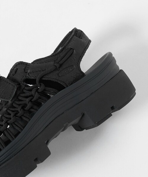 KEEN(キーン)の「<KEEN>UNEEK プラットフォーム メリージェーン サンダル(サンダル・レディース・ブラック・24cm/23cm/25cm)」の12枚目の写真