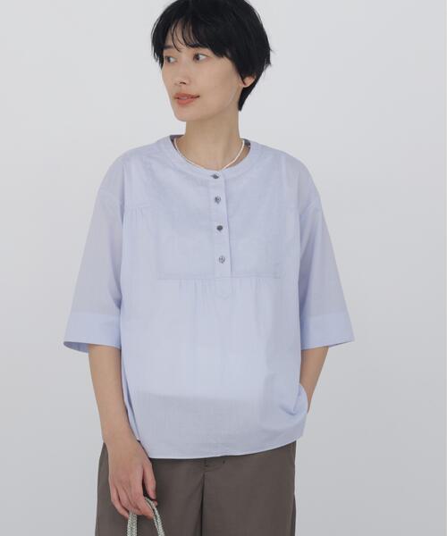 human woman（ヒューマンウーマン）の「◆【ウォッシャブル】エンブロイダリードッキングブラウス（シャツ/ブラウス・レディース・ホワイト/ブルー/グレー系その他・MEDIUM）」の3枚目の写真