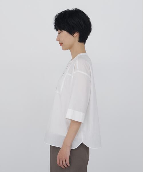 human woman（ヒューマンウーマン）の「◆【ウォッシャブル】エンブロイダリードッキングブラウス（シャツ/ブラウス・レディース・ホワイト/ブルー/グレー系その他・MEDIUM）」の12枚目の写真