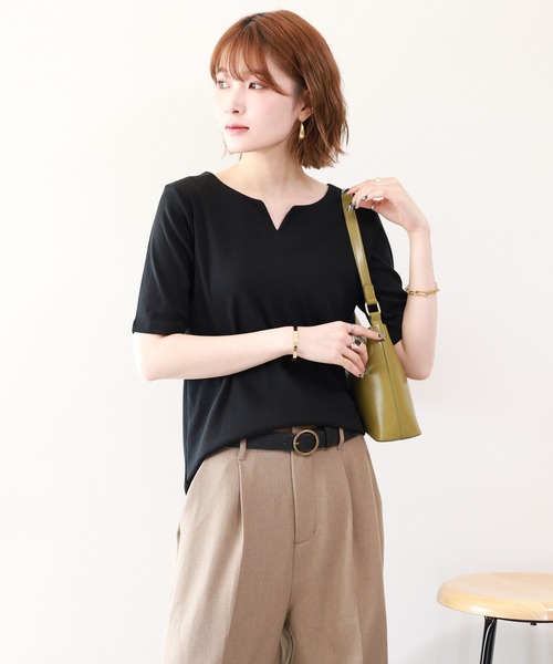 FUNALIVE(ファンアライブ)の「キーネックコットン5分袖トップス(Tシャツ/カットソー・レディース・カーキ/グレイッシュベージュ/ブラック/オフホワイト/杢グレー・4L/3L/L/M/LL)」の16枚目の写真