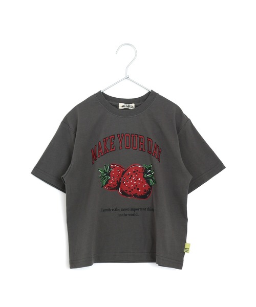 MAKE YOUR DAY(メイクユアデイ)の「バナナイチゴロゴ半袖Tシャツ(Tシャツ/カットソー・メンズ・オフホワイト/グレー/チャコールグレー/レッド・M/L)」の4枚目の写真