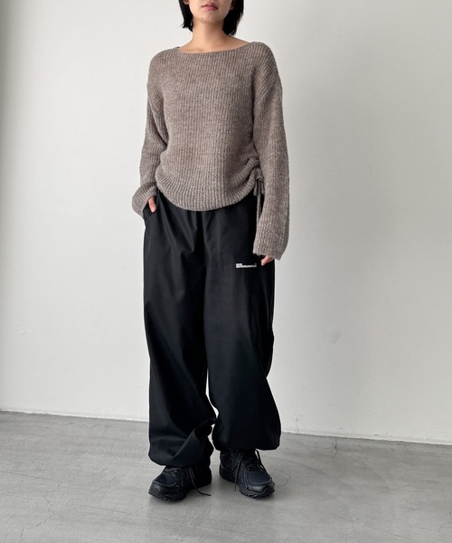 CANAL JEAN(キャナルジーン)の「SUPERTHANKS サイドタックバルーンパンツ(その他パンツ・レディース・ブラック・SMALL)」の6枚目の写真