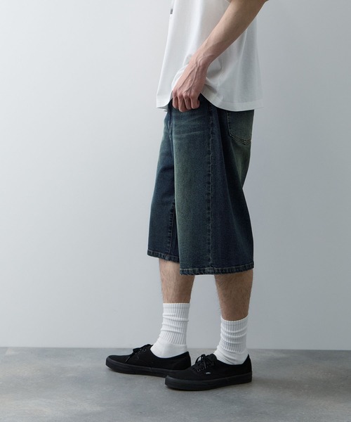 NAVY(ネイビー)の「NAVY ヴィンテージ加工 ストレッチデニム 5PKワイドショーツ(デニムパンツ・メンズ・ライトインディゴブルー/ブラック/ダークインディゴブルー・XL/M/L)」の8枚目の写真