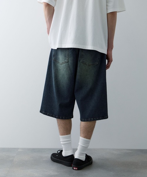 NAVY(ネイビー)の「NAVY ヴィンテージ加工 ストレッチデニム 5PKワイドショーツ(デニムパンツ・メンズ・ライトインディゴブルー/ブラック/ダークインディゴブルー・XL/M/L)」の9枚目の写真