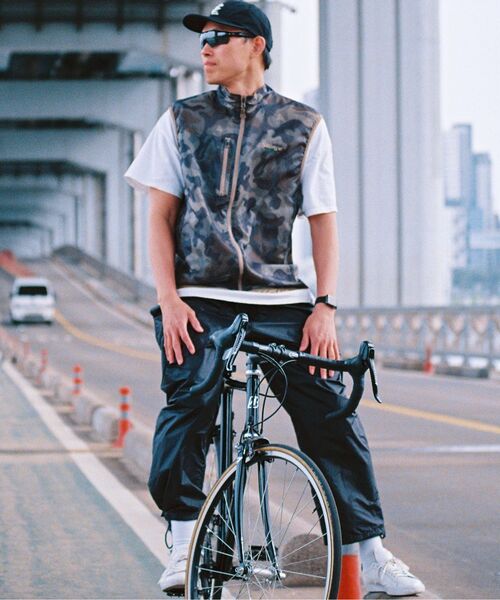 STANCE SEOUL(スタンス・ソウル)の「NYLON REVERSIBLE VEST (BEIGE & WOODLAND CAMO)(ダウンベスト・レディース・その他・S-M/M-L)」の3枚目の写真