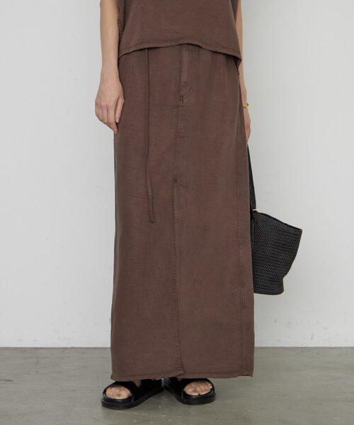 LOUNGEDRESS(ラウンジドレス)の「《セットアップ着用可》リヨセルタイトスカート(スカート・レディース・チャコールグレー/ライトベージュ/ブラウン・MEDIUM/SMALL)」の2枚目の写真