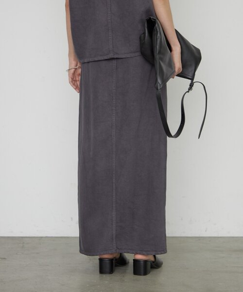 LOUNGEDRESS(ラウンジドレス)の「《セットアップ着用可》リヨセルタイトスカート(スカート・レディース・チャコールグレー/ライトベージュ/ブラウン・MEDIUM/SMALL)」の6枚目の写真