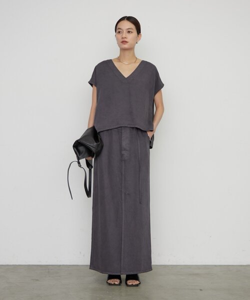 LOUNGEDRESS(ラウンジドレス)の「《セットアップ着用可》リヨセルタイトスカート(スカート・レディース・チャコールグレー/ライトベージュ/ブラウン・MEDIUM/SMALL)」の7枚目の写真