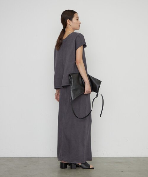 LOUNGEDRESS(ラウンジドレス)の「《セットアップ着用可》リヨセルタイトスカート(スカート・レディース・チャコールグレー/ライトベージュ/ブラウン・MEDIUM/SMALL)」の10枚目の写真
