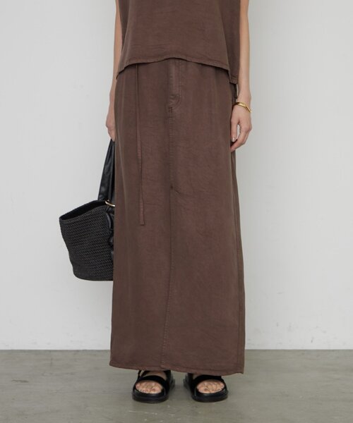 LOUNGEDRESS(ラウンジドレス)の「《セットアップ着用可》リヨセルタイトスカート(スカート・レディース・チャコールグレー/ライトベージュ/ブラウン・MEDIUM/SMALL)」の11枚目の写真