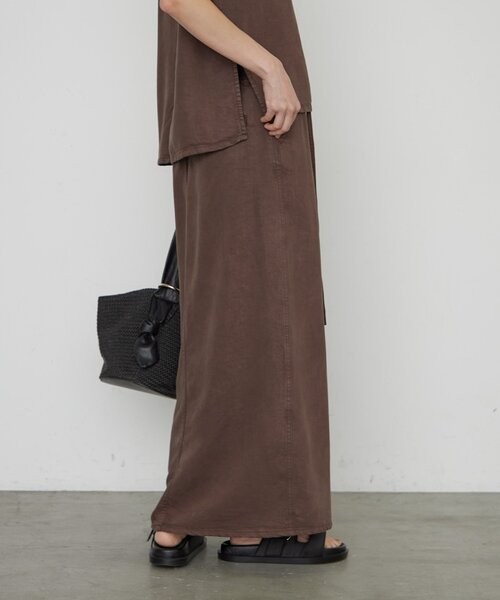 LOUNGEDRESS(ラウンジドレス)の「《セットアップ着用可》リヨセルタイトスカート(スカート・レディース・チャコールグレー/ライトベージュ/ブラウン・MEDIUM/SMALL)」の12枚目の写真