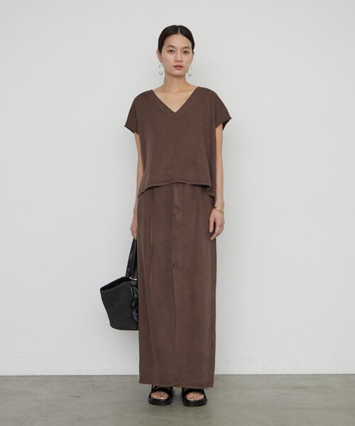 LOUNGEDRESS(ラウンジドレス)の「《セットアップ着用可》リヨセルタイトスカート(スカート・レディース・チャコールグレー/ライトベージュ/ブラウン・MEDIUM/SMALL)」の14枚目の写真