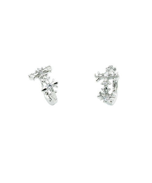RANDOMOFF（ランダムオフ）の「Lumi cross earring（ピアス（両耳用）・レディース・シルバー・ONE SIZE）」の2枚目の写真