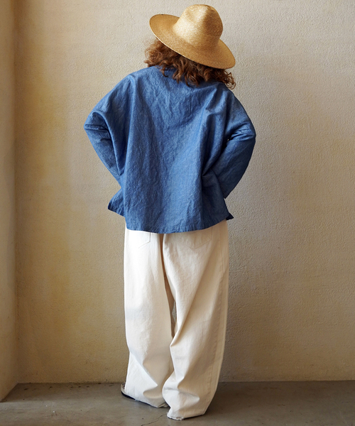 JOURNAL STANDARD LUXE(ジャーナルスタンダード ラックス)の「CLシャンブレー ボートネックブラウス(シャツ/ブラウス・レディース・ブルー系その他/ホワイト・FREE)」の16枚目の写真