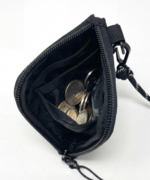 FREDRIK PACKERS(フレドリックパッカーズ)の「【FREDRIK PACKERS/フレドリックパッカーズ】VERTICAL WALLET バーティカル ウォレット(財布・レディース・ブラック・FREE)」の3枚目の写真