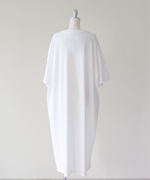 DOLLUPOOPS(ドールアップウップス)の「Logo Loose T-Shirt Dress(ロゴルーズTシャツワンピース)(ワンピース・レディース・オフホワイト/グレー・FREE)」の16枚目の写真