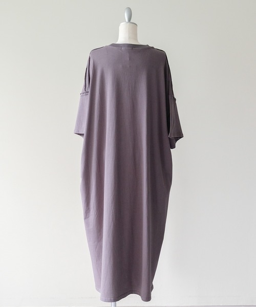 DOLLUPOOPS(ドールアップウップス)の「Logo Loose T-Shirt Dress(ロゴルーズTシャツワンピース)(ワンピース・レディース・オフホワイト/グレー/チャコールグレー・FREE)」の21枚目の写真