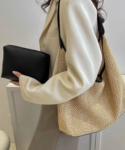 ampm(エーエムピーエム)の「ワンショルダー 肩掛け編み込みバッグ ナチュラルかごバッグ(ハンドバッグ・レディース・ブラック/ブラウン/ホワイト・FREE)」の4枚目の写真