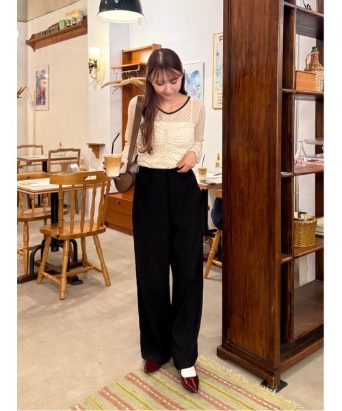 titivate(ティティベイト)の「ロングスリーブインナートップス(Tシャツ/カットソー・レディース・アイボリー/ブラック/グレー・S/M/L)」の8枚目の写真