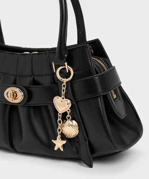 CHARLES & KEITH（チャールズ & キース）の「Isolde イゾルデ ベルト ルーシュド クロスボディバッグ（ボディバッグ/ウエストポーチ・レディース・ブラック/チョコ・S）」の7枚目の写真