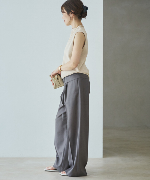 plage(プラージュ)の「WO/TA flap パンツ(スラックス・レディース・グレー/チャコールグレー・36/34/38)」の19枚目の写真
