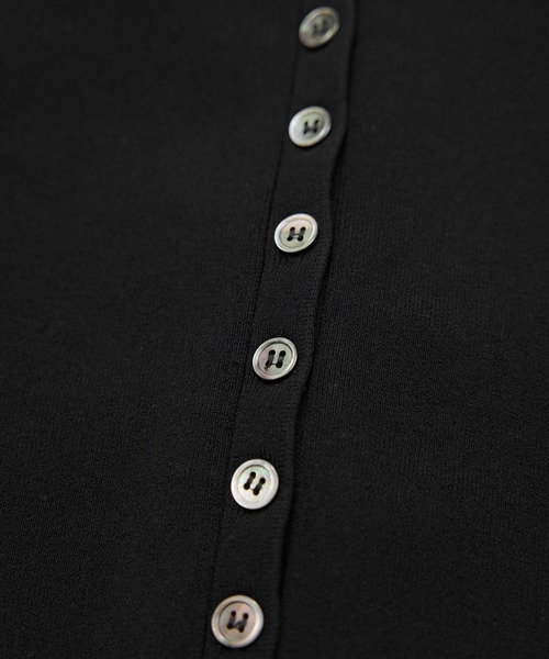 ADAM ET ROPE'(アダムエロペ)の「バックリボンニットタンクトップ/接触冷感/UVカット/遮熱(タンクトップ・レディース・ブルー系その他4/キナリ/ブラック・FREE)」の21枚目の写真