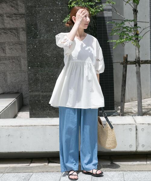 ITEMS URBANRESEARCH（アイテムズ アーバンリサーチ）の「袖レースチュニック（シャツ/ブラウス・レディース・ホワイト/ブラック・FREE）」の7枚目の写真