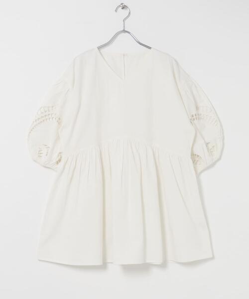 ITEMS URBANRESEARCH（アイテムズ アーバンリサーチ）の「袖レースチュニック（シャツ/ブラウス・レディース・ホワイト/ブラック・FREE）」の8枚目の写真