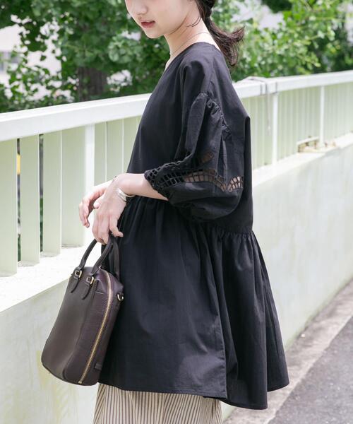 ITEMS URBANRESEARCH（アイテムズ アーバンリサーチ）の「袖レースチュニック（シャツ/ブラウス・レディース・ホワイト/ブラック・FREE）」の10枚目の写真