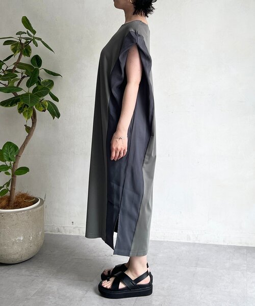 un dix cors(アンディコール)の「タックショルダー切り替えワンピース(ワンピース・レディース・ブルー/ブラック/グレー・FREE)」の22枚目の写真